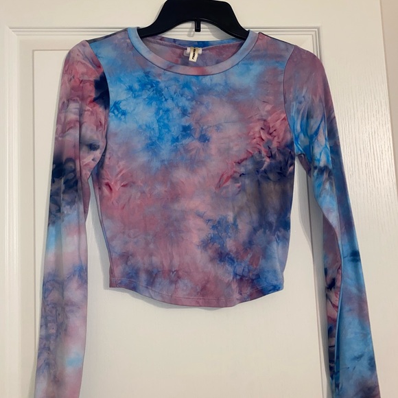 6 Crop Tops - Picture 8 of 8